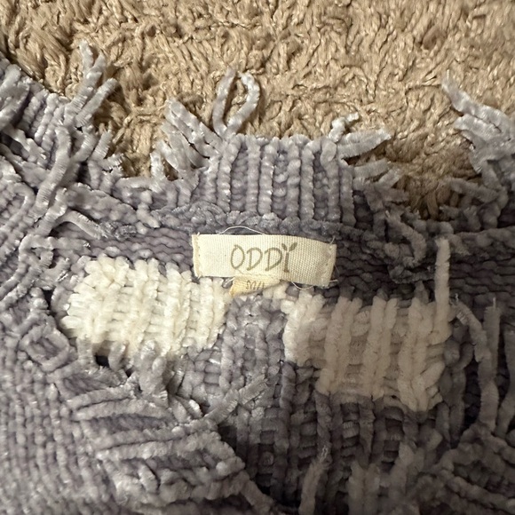 Star Patterned Sweater - Picture 4 of 8